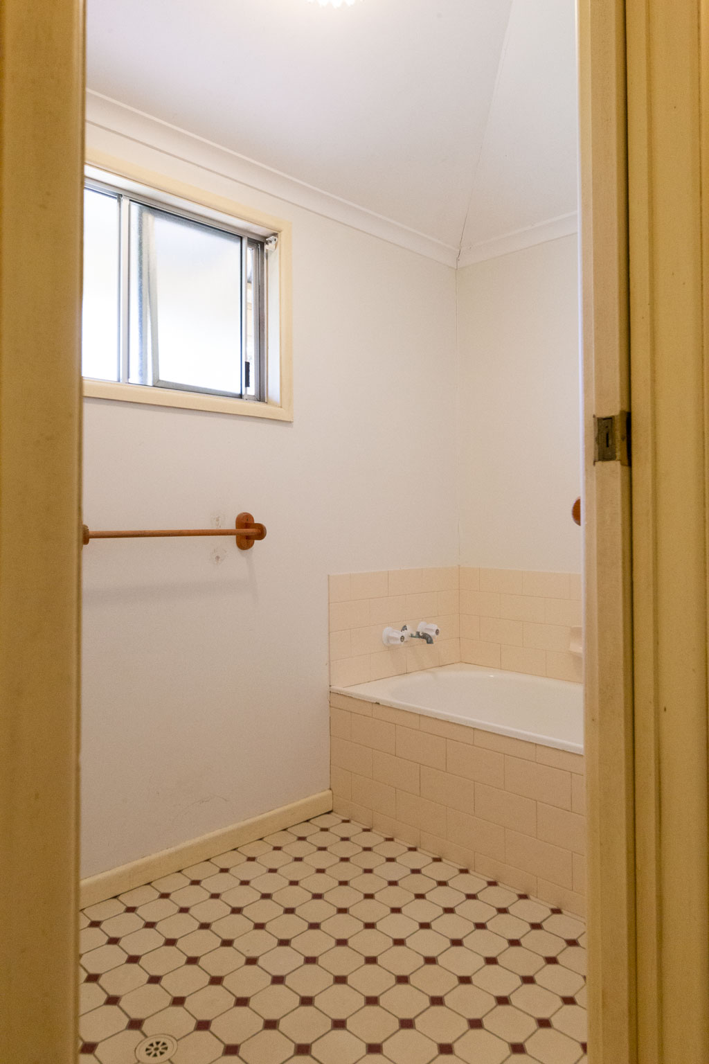 Before bathroom remodel by Northern Rivers Bathroom Renovations in Lismore NSW