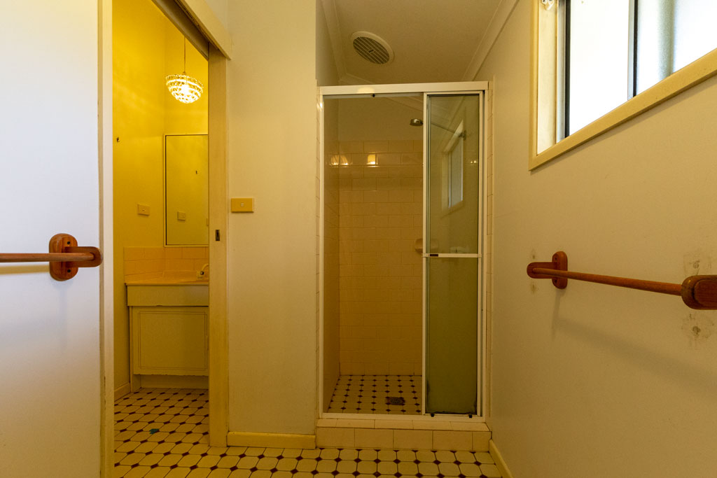 Before Bathroom Renovation in Tullera Lismore. Bathroom was 3 way with poor lighting.